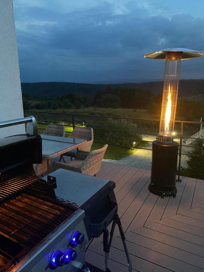Villa Relax With Swimming Pool And Mountain View Bukow Bagian luar foto