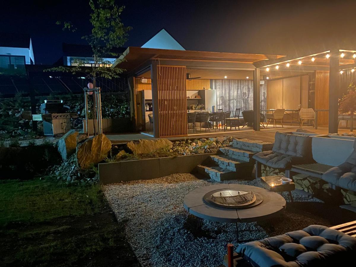 Villa Relax With Swimming Pool And Mountain View Bukow Bagian luar foto
